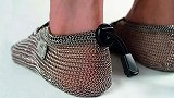 世界最方便的鞋子，用金属编织而成，却有棉花般的触感