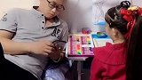不要假装陪孩子，孩子需要快乐的童年