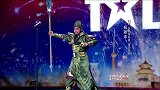 “时尚”关羽表演京剧，反串流行歌曲，观众惊呼丨达人秀