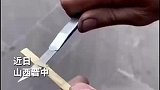 80后男子用泥巴做人像，神态契合，巧夺天工