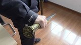 江苏淮安：“我是用来防身！”醉汉手持“宝剑”大闹派出所