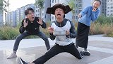 爆笑短剧：阿宝收到女神送的火鸡面激动不已，向好友炫耀却被套路