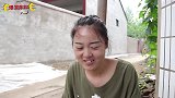 爆笑喜剧：二货跟农村泼辣儿媳出歪主意，结果却被打惨，结局真逗