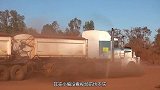 1600m的卡车，火车在它面前就是弟弟！网友：这车怎么拐弯？