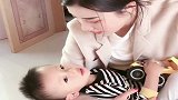 儿子都断奶半年了，结果还惦记着，妈妈都无奈了