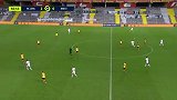 第57分钟朗斯球员索托卡射门 - 打偏