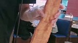 吃个油条而已，要不要搞这么正式？！