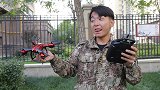 动动手指就能吃鸡？小伙获得无人机操控器，决赛圈1V2轻松应对