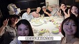 吴艳妮晒照庆28岁生日，抱狗狗坐C位纹身抢镜，剪短发越来越美
