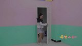 女同学偷吃老师的石榴，没想最后男同学被老师请了家长，啥情况？