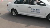 压轴大叔科目二倒库，相比其他学员他练得最好，大叔：都是小儿科