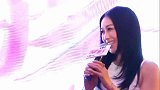 钟丽缇为秀身材，T恤外套腰封，可勒出的水桶腰真是让人不忍直视
