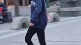 治愈系笑容的妹子，回头一笑我心都要化了！