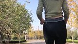一个人的广场舞，看的我都心碎了