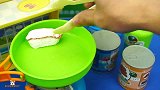 过家家玩具，来制作美味的寿司给佩奇吃吧！