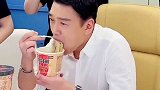 王耀庆助农带货直播，凭借着一碗酸辣粉变成吃播，好吃到停不下来！