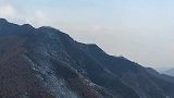 冬天也就这点儿东西值得回味了，像初雪，但不是。