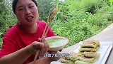 胖妹做韭菜馅大饼，吃起来比红烧肉还馋人