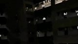 让你们感受下男寝晚上是什么样子的