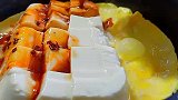 终于对滑嫩的豆腐抱蛋下手了，冬天咕嘟一大盘，搭配米饭太赞了