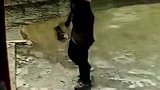 乞丐装残疾，下一秒痊愈 乞丐 骗
