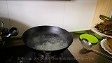 香椿包饺子，原来这么好吃，调馅有秘诀，鲜香美味不油腻
