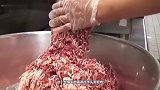 “假牛肉”到底是怎么生产的镜头实拍加工过程，看完你敢吃吗