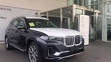 双色车身？？十分炫酷！！