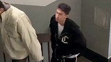 这年代床上没帅哥 谁睡得着啊？帅哥