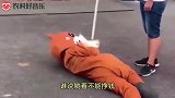 爆笑：磨洋工的最高境界，简直神一般的操作