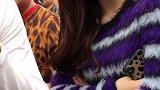 无美颜，无虑镜微微一笑还那么美。喜欢吗？自带嫁妆嗯。