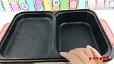 用章鱼螃蟹和面条制作美味的海鲜面，儿童过家家玩具