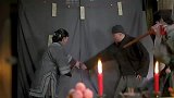 热血神探儿子见人就咬以为中邪了，穷小子一看他腿，秒懂原因