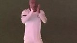 蓉城赛后响起“黑娃之歌” 球员感动落泪