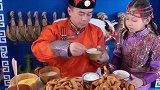 来看看蒙古人中午都吃些什么