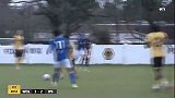 徐彬展示长传能力 可惜力量稍大被对手夺回球权