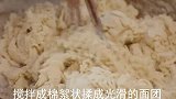 面粉别再烙饼了，这种做法第一次见，我家一周吃五次，上桌全扫光