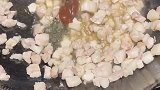 茴香馅这样调，饺子馆特色调馅，简单好吃不出水