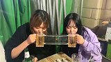 就算胃穿孔也不能辜负了感情，同生共死杯，今天必须分个高下！