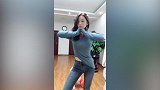 性感舞姿！小姐姐的好身材原来是这么练出来的
