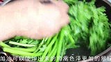 用茼蒿做美食，做法简单却美味，常吃安神助眠，让你一觉到天亮