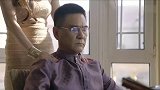 卧虎：大嫂来敲门，哪料小弟房间有其他女人，颜值比她还高