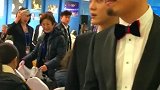 陈赫留着胡子还挺好看呀，哈哈！