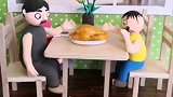 看你下次还敢先发朋友圈不