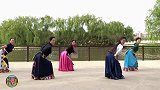玲珑广场舞《卓玛央金》，小红领舞，玲珑五大美女在此！