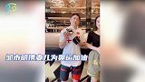 邹市明一家五口为中国健儿加油，十岁大儿子暴风长高，体格超强壮