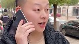 兄弟姐妹们，我站起来了！
