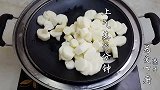 2根山药，半碗豆沙，锅里烙一烙，做出创意糯米饼，真的太好吃了