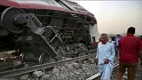 埃及列车脱轨事故，造成至少11人死亡！