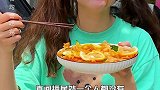 无骨鸡爪酸辣脆爽，Q弹入味，吃了就忘不掉的鸡爪来喽，集美们吃过柠檬无骨鸡爪拌黄瓜吗？美食好吃
